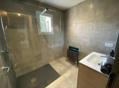 Salle de bains dans l'établissement Monte Santu T2