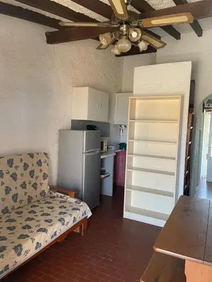 Cuisine ou kitchenette dans l'établissement RESIDENCE LA PLAGE Pieds dans l'eau Belle Vue mer