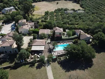 Piscine de l'établissement Villa Patrimonio ou située à proximité