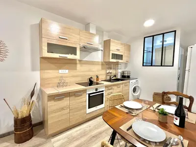 Cuisine ou kitchenette dans l'établissement Appartement rez de villa CORTE