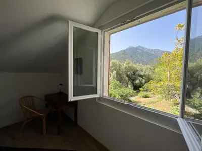 Vue générale sur la montagne ou vue sur la montagne depuis l'appartement