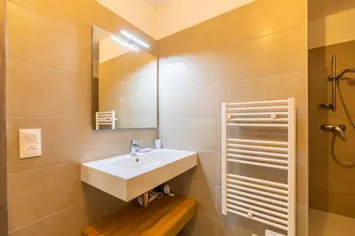 Salle de bains dans l'établissement Residence A Marina