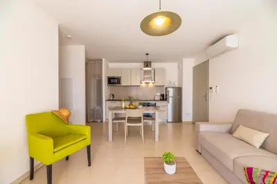 Cuisine ou kitchenette dans l'établissement Residence A Marina