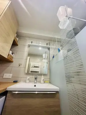 Salle de bains dans l'établissement Appartement vue mer 5 personnes