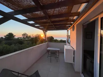 Balcon ou terrasse dans l'établissement App. 2 p design zen vue mer N182