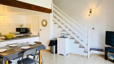 Cuisine ou kitchenette dans l'établissement Appartement Boug 1 Lumio