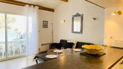 Coin salon dans l'établissement Appartement Boug 1 Lumio