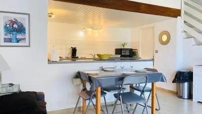 Cuisine ou kitchenette dans l'établissement Appartement Boug 1 Lumio