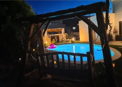 Piscine de l'établissement Chez Cendra ou située à proximité