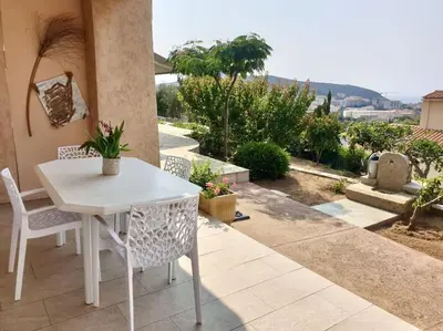 Vue générale sur la montagne ou vue sur la montagne depuis l'appartement
