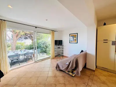 Télévision ou salle de divertissement dans l'établissement Appartement Boug 26 Lumio