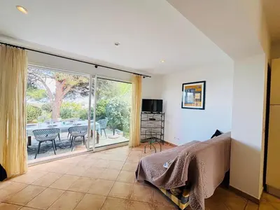 Télévision ou salle de divertissement dans l'établissement Appartement Boug 26 Lumio