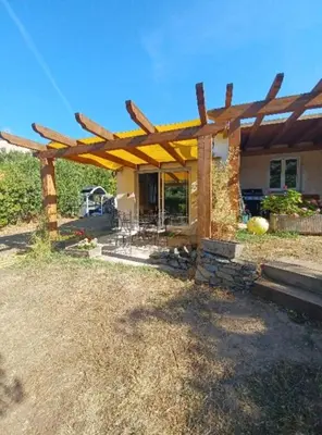 Jardin de l'établissement Joli studio climatisé