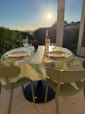 Balcon ou terrasse dans l'établissement Studio design front de mer classé 3 étoiles