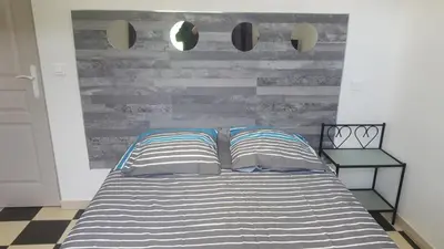 Un ou plusieurs lits dans un hébergement de l'établissement maison T3 500m de la plage