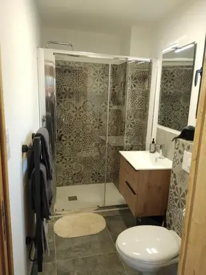 Salle de bains dans l'établissement U MULINU