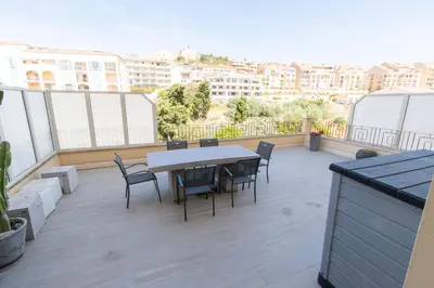 Balcon ou terrasse dans l'établissement Superbe appartement vue mer - terrasse et parking