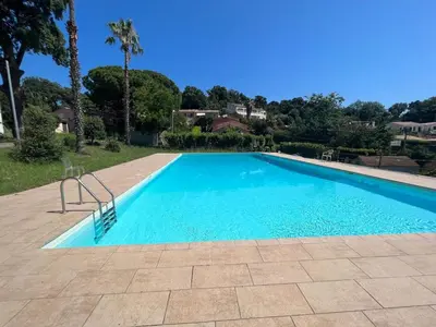 Piscine de l'établissement Maison charmante à San-Nicolao 55 m² avec piscine partagée ou située à proximité