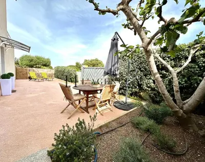 Jardin de l'établissement Appartement Saint-Antoine Paisible CALVI