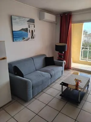 Coin salon dans l'établissement Haute Corse. Studio 4 pers .Plage Piscine. Cervione Prunete .