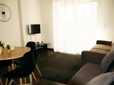 Télévision ou salle de divertissement dans l'établissement Capstay studio avec grande terrasse proche aéroport Bastia - Lucciana - Centre