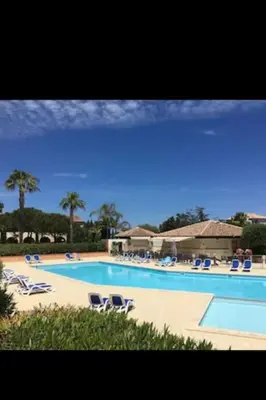 Piscine de l'établissement Appartement dans résidence ou située à proximité