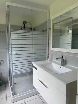 Salle de bains dans l'établissement I Tre Taglincchi, U Terzu - Proche mer, Clim, Wifi, Parking gratuit