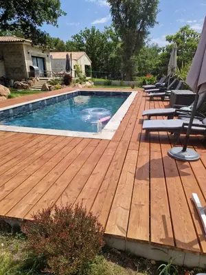 Piscine de l'établissement casasantellix ou située à proximité