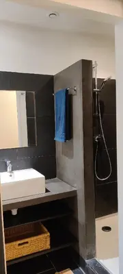 Salle de bains dans l'établissement La marine