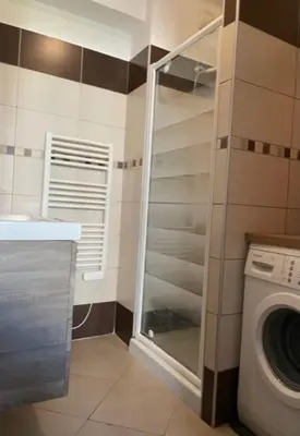 Salle de bains dans l'établissement Bel Appartement en plein cœur de Folelli