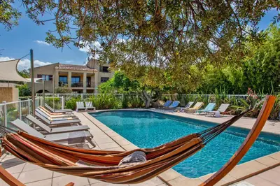 Piscine de l'établissement Maisonnette une chambre 