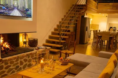 Coin salon dans l'établissement Demeure de charme Suarella Domaine de Marquiliani
