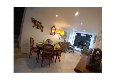 Coin salon dans l'établissement Superbe T3 en villa , entree sud de bastia ( Furiani )