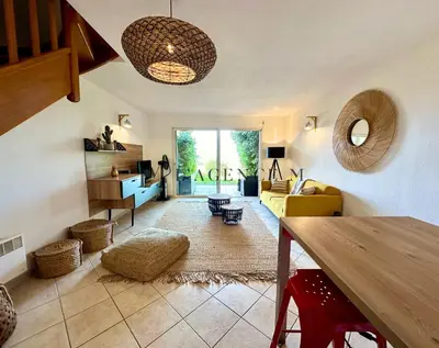 Cuisine ou kitchenette dans l'établissement Appartement Manuro Paisible & vue mer CALVI