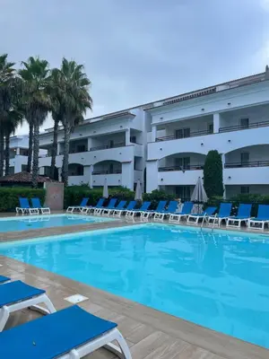 Piscine de l'établissement Appartement T3 les pieds dans l'eau ou située à proximité