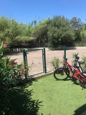 Plan de l'établissement Grand Studio rez de jardin avec parking à 5 min à pieds de la mer et commerces