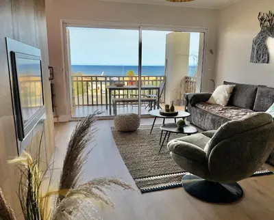Coin salon dans l'établissement A 3 PAS DE LA PLAGE DE SANT'AMBROGGIO