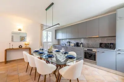 Cuisine ou kitchenette dans l'établissement Résidence Casaviva