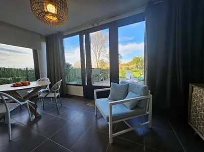 Coin salon dans l'établissement Suite Mare Vista by Monarca