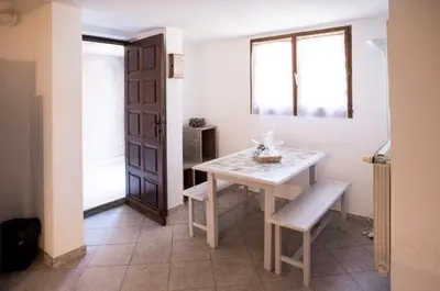 Plan de l'établissement Bas de villa, Haute-Corse, vue montagne, 5min des plages