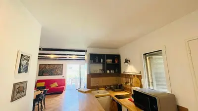 Cuisine ou kitchenette dans l'établissement Appartement Cocody 41 LUMIO