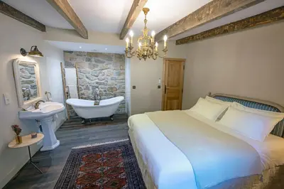 Salle de bains dans l'établissement Bergerie de Charme Pedi Lione