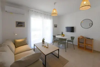 Coin salon dans l'établissement T2 VUE MER CORSE N193