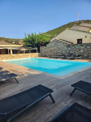 Piscine de l'établissement La Casa ISAIA, Cap Corse ou située à proximité