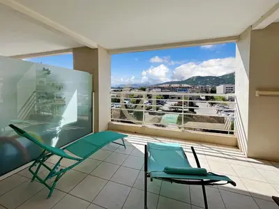 Vue générale sur la montagne ou vue sur la montagne depuis l'appartement
