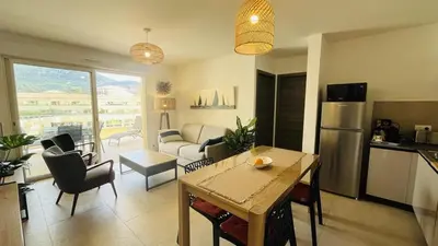 Cuisine ou kitchenette dans l'établissement Appartement T3 A Marina 1 LUMIO