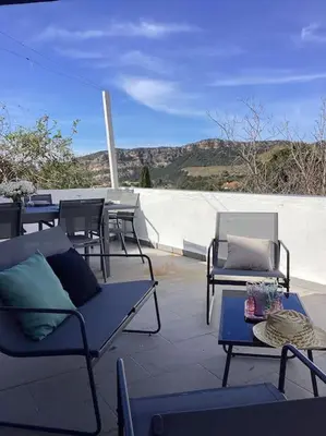 Vue générale sur la montagne ou vue sur la montagne depuis la maison de vacances