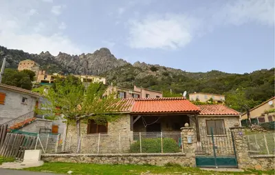 Vue générale sur la montagne ou vue sur la montagne depuis la maison de vacances
