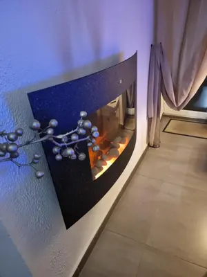 Télévision ou salle de divertissement dans l'établissement Petit duplex atypique