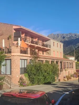 Vue générale sur la montagne ou vue sur la montagne depuis l'appartement